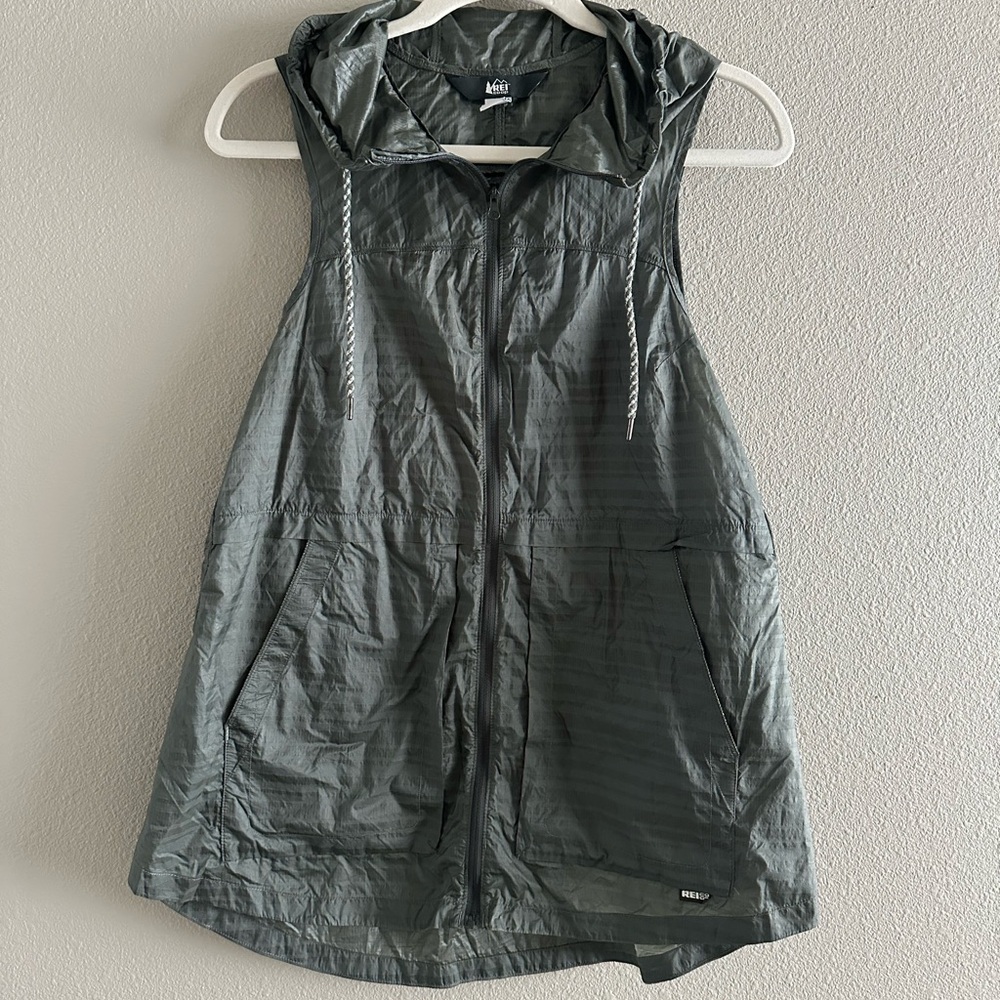 REI Gray Screeline Cascade Vest